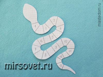 Коледна играчка змия с ръцете си майсторски клас - домашна работа