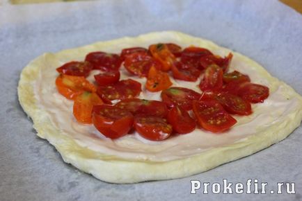 Пица с пиле и домати - рецептата със снимка (без мая)