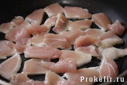 Пица с пиле и домати - рецептата със снимка (без мая) (пица) Пица с пиле и домати - рецептата със снимка (без мая)