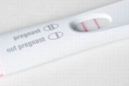 Положителен тест за бременност преди и по време на менструация закъснение