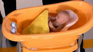 Правилно къпане на дете под една година - той трябва да знае всяка майка