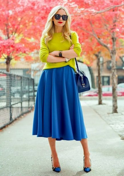 Синя пола - какво да облека, стилни фотоизображения