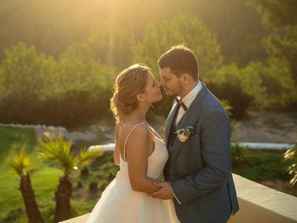 Снимки на сватбата през август и съвети за младоженци