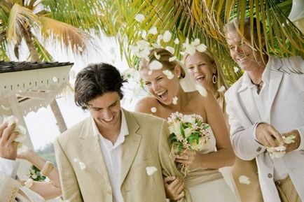 Сватбени знаци и суеверия за булката и младоженеца