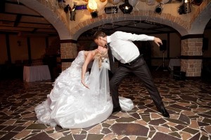 Сватба валс - първия танц на младите