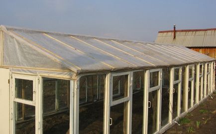 Greenhouse на рамката на прозореца с ръцете си пълен цикъл на строителните чертежи и снимки