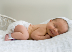 Грижи за новороденото - митове и реалност