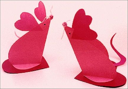 Валентин със собствените си ръце, изработени от хартия с децата