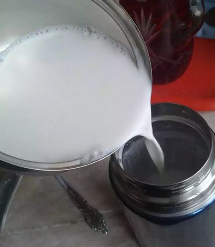 Възможности за приготвяне на печени мляко у дома - в multivarka (Редмънд и други