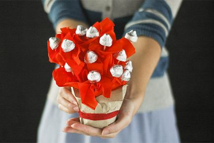 Букет от бонбони с ръцете си работилници