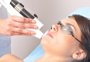 Това, което прави лазерен пилинг на лицето, мнения и отзиви за процедурата