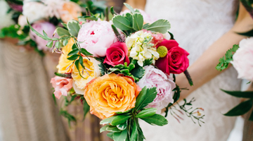 Цветя за вида сватбен букет, стойност, включва селекция