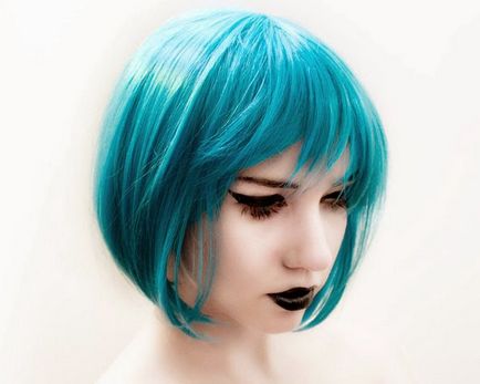 Blue коса - изключителна романтика обратно в модата (цвят на косата в синьо) Blue коса - изключителна романтика отново е на мода