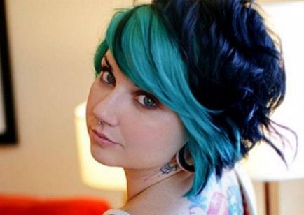 Blue коса - изключителна романтика отново е на мода (на синия цвят на косата) Blue коса - изключителна романтика отново е на мода