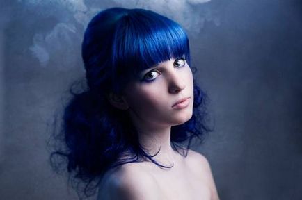 Blue коса - изключителна романтика обратно в стил (на косата) Blue коса - изключителна романтика отново е на мода