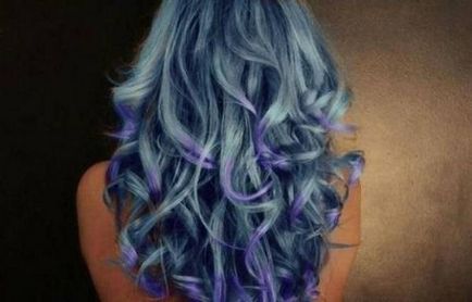 Blue коса - изключителна романтика отново е на мода (на синия цвят на косата) Blue коса - изключителна романтика отново е на мода