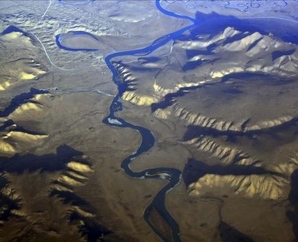 Тиен-Shan (Тиен-Shan) Планините Тян Шян
