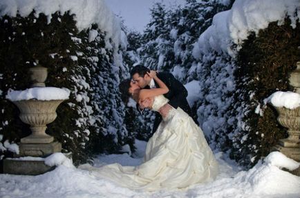 Идеи за зимна сватба фотосесия