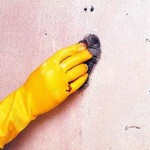 Как бързо и ефективно премахване на старата боя от стените