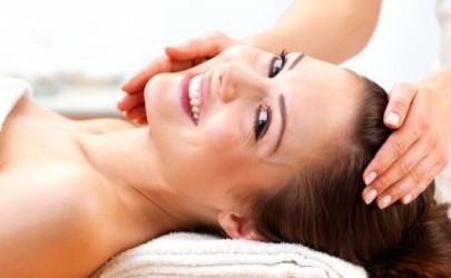 Как да направим масаж на лицето у дома