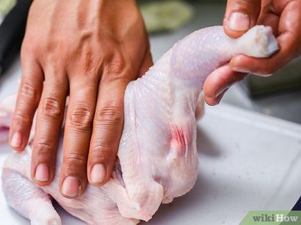 Как да се разделят на месото от костите на домашни птици (пуешко или пилешко)