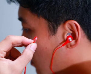 Как да се определи слушалките у дома