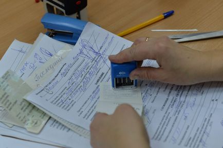 Откъде знаеш на кого е регистрирано превозното средство върху номера на държавната (и) Откъде знаеш на кого е регистрирано превозното средство върху номера на държавната