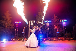 Красиви сватбени снимки - фотосесии за младоженци с фотографа