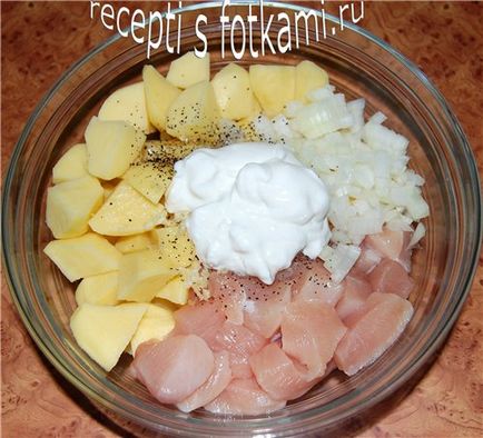 Пилешко филе с картофи на фурна - стъпка по стъпка рецепти снимки (картофи) Пилешко филе с картофи на фурна - стъпка по стъпка рецепти снимки