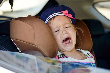 Неприятен пътниците как да се държат с дете в колата