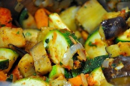 Задушени зеленчуци - 12 най-добри рецепти със снимки