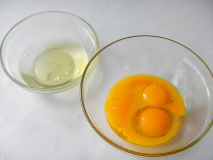 Лесна и вкусна Великден със стафиди в мляко - стъпка по стъпка рецепта със снимки как да се пекат Пасха у дома (снимки) Лесна и вкусна Великден със стафиди в мляко - стъпка по стъпка рецепта със снимки как да се пекат Пасха у дома