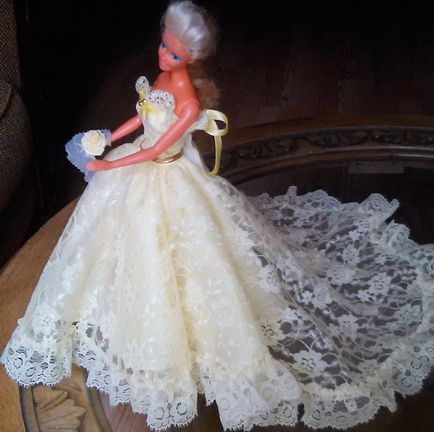Сватбена рокля за булката кукли - фото-добрите рокли