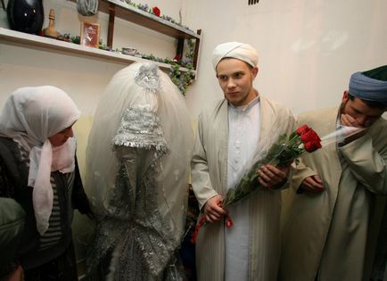 Традиционни сватбени рокли от цял свят (много страни от сватбата) Традиционни сватбени рокли от цял свят