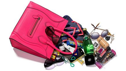 10 неща, които трябва да бъдат в чантата всеки момиче - музиката първи