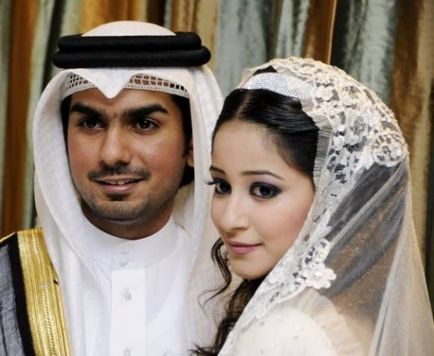 Арабски мъже и жени, как да живеят един обикновен арабски семейство в ОАЕ