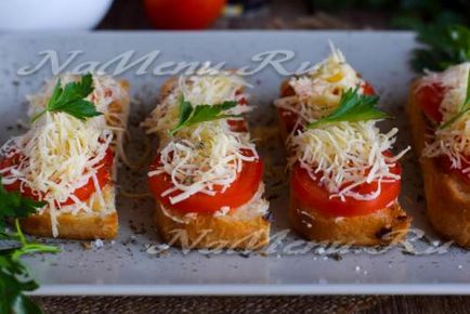Сандвичи с домати и чесън и сирене рецепта с фото