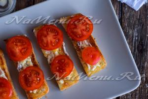 Сандвичи с домати и чесън и сирене рецепта с фото