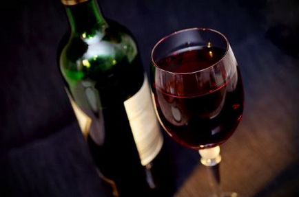 Какво е застаряването на вино, и към който виното се съхранява в бъчви, вино блог любител на