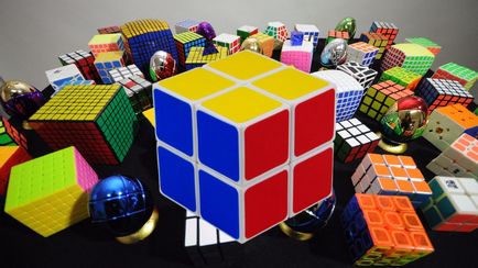 Инструкции за сглобяване Cube 3x3 на Рубик за начинаещи (снимки видео)