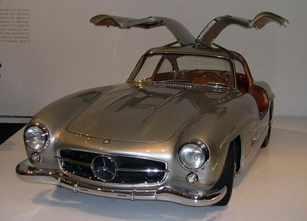 Историята на автомобилната марка, Mercedes-Benz