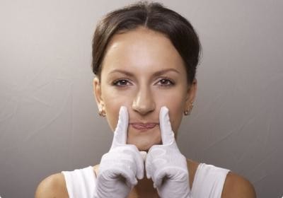 Как да премахнете бързо пълните бузите с лицето