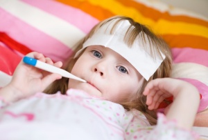 Как бързо лекува настинка в едно дете - най-добрите методи и съвети за лечение на болестта