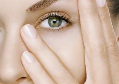 Как да се постигне око гланц за грижа за очите