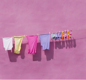 Как правилно и често, за да се наложи да изпере дрехите - жена и ден