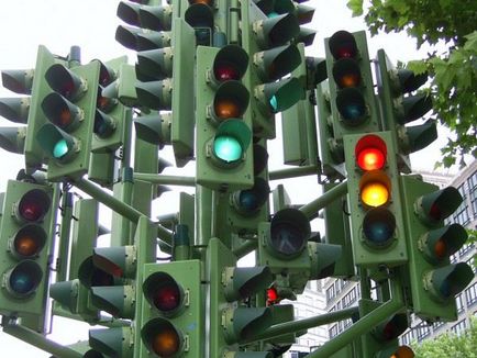 Как да се забави по механиката на светофарите и да се обърнат - лесно нещо
