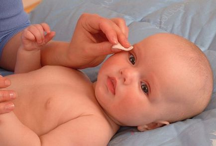 Как да се измие очите си furatsilinom новородено