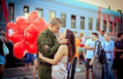 Как да придружава момчетата в армията - жени онлайн (до) Как да се придружава от момчетата в армията - жени онлайн