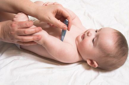 Как да сваля температурата на дете в дом лекарствата от народната медицина