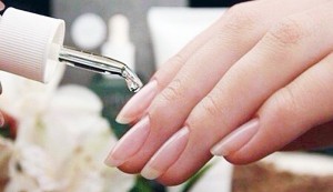 Как да направите маникюр у дома си клипове (условия) Как да направите маникюр у дома си видео